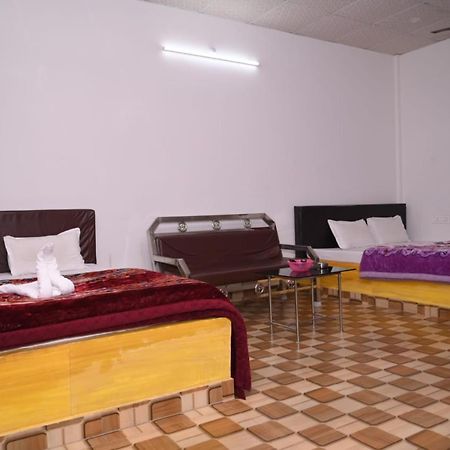 Chang Ghar Resort Казиранга Экстерьер фото