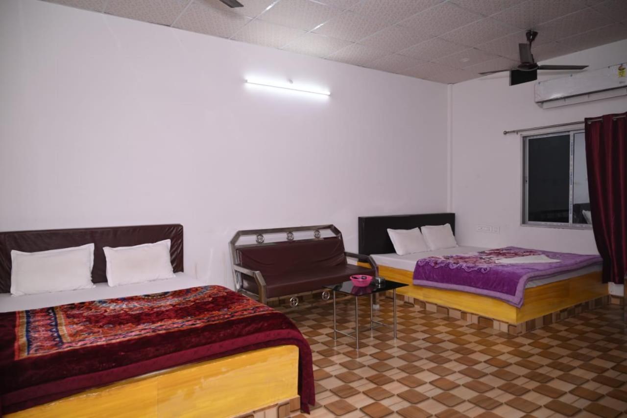 Chang Ghar Resort Казиранга Экстерьер фото